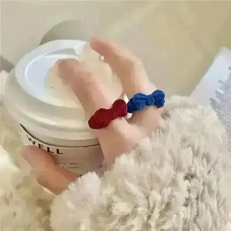 Adorable Velvet Bow Ring - Image 4