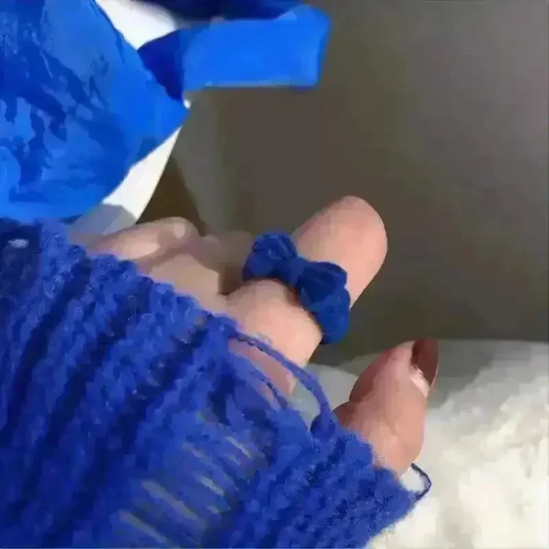 Adorable Velvet Bow Ring - Image 7
