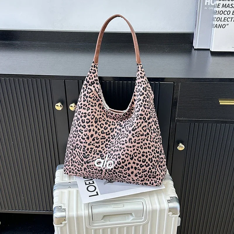 Alo Wild Side Large Tote Bag - Image 20