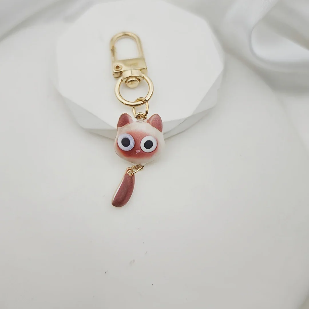 Big Eye Cat Hanging Tail Keychain - Image 4