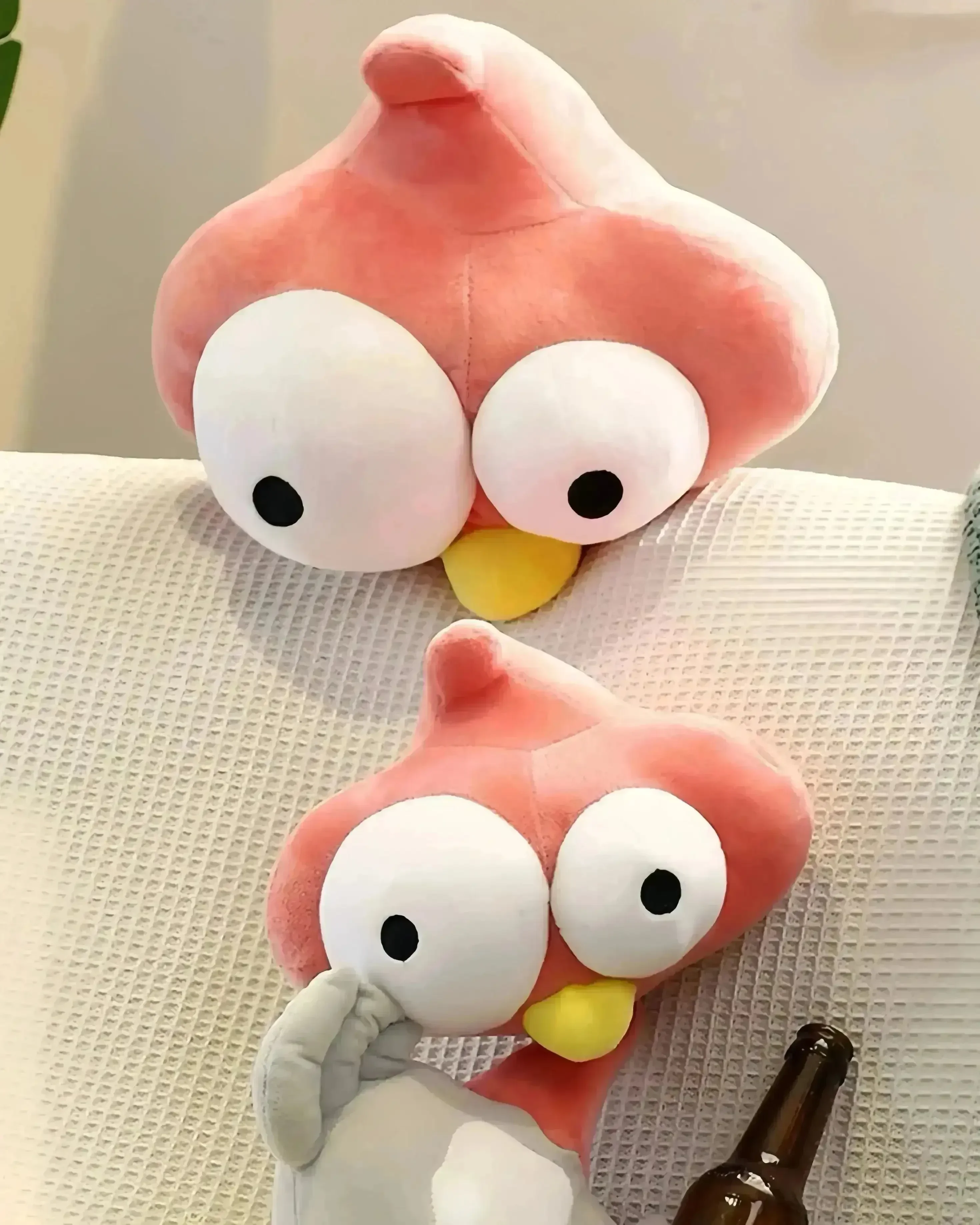 Big-eyed Chicken Plushie (100 cm) - Image 6