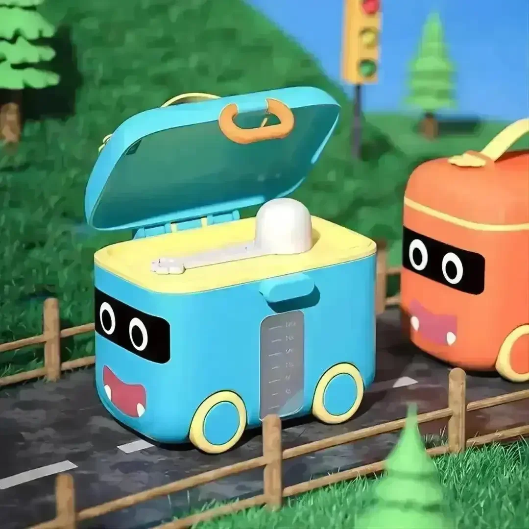Bus Shaped Baby Food Storage Container With Spoon - Image 4