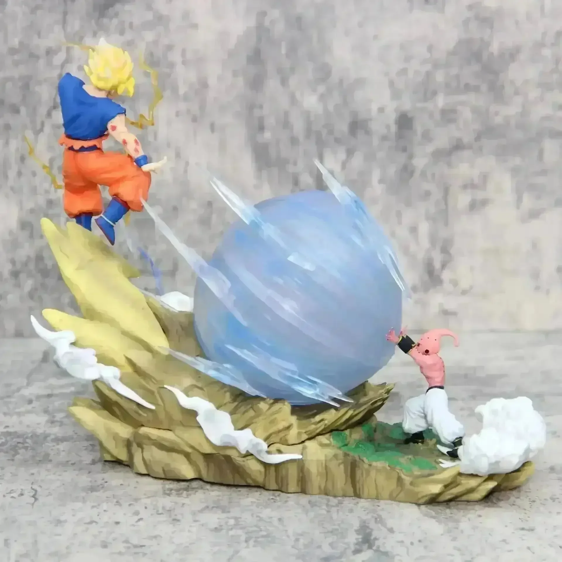 Buu vs Goku Super Saiyan Genki Bomb Action Figure (21 cm) - Image 4