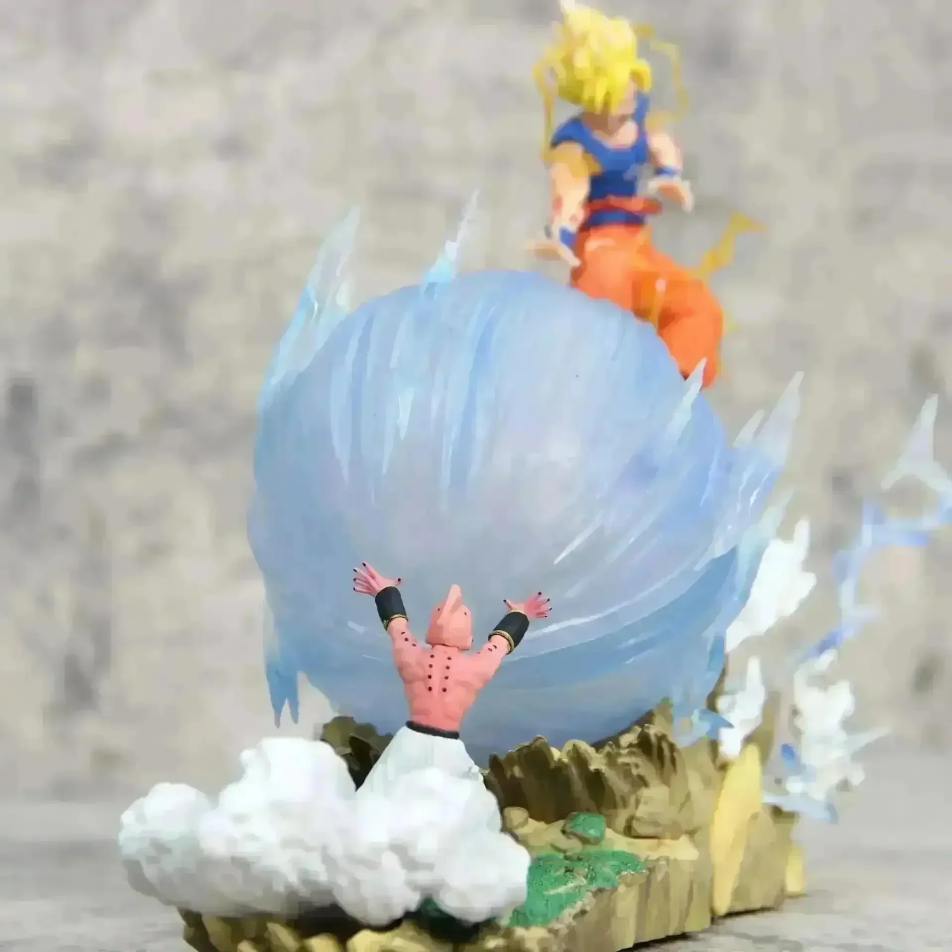 Buu vs Goku Super Saiyan Genki Bomb Action Figure (21 cm) - Image 6