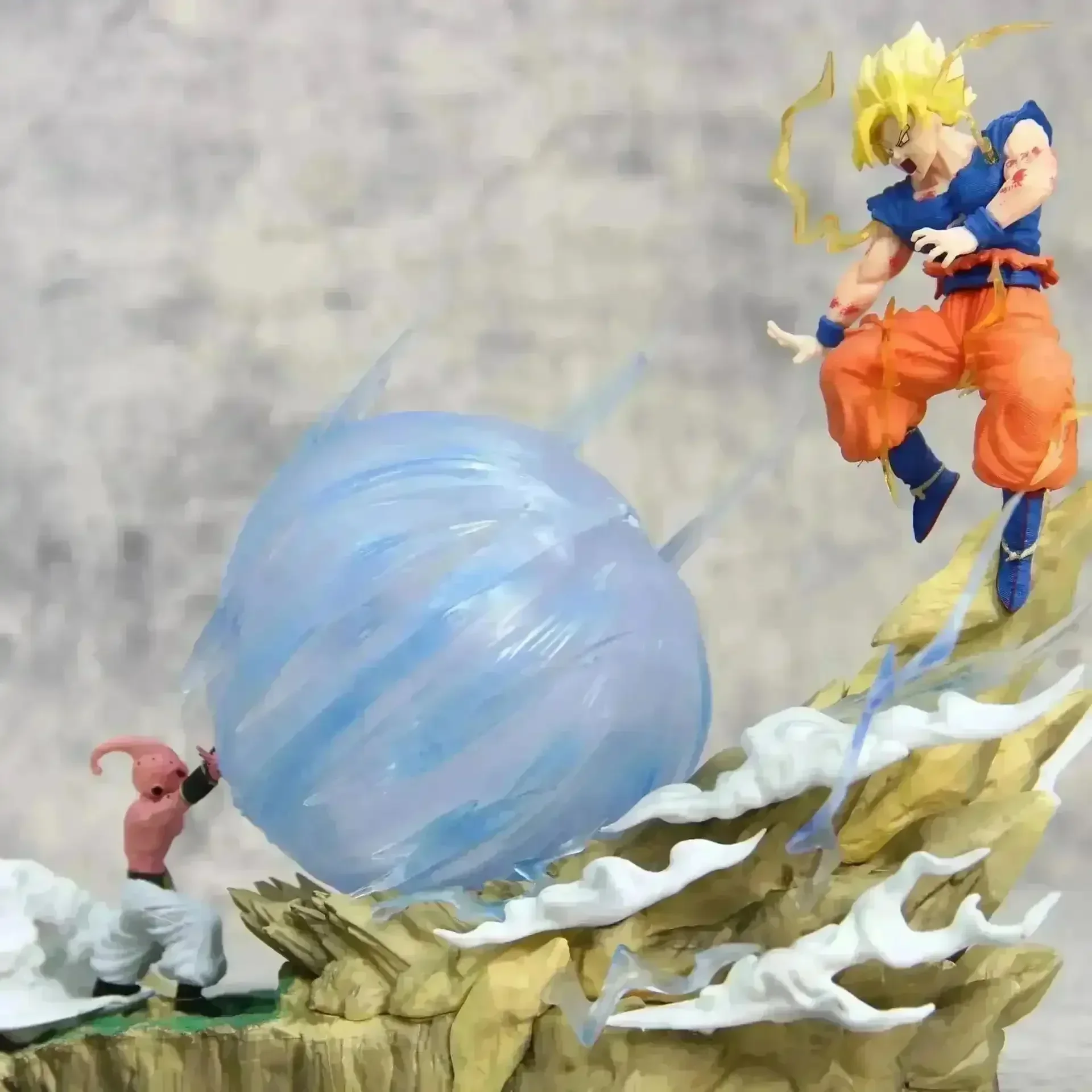 Buu vs Goku Super Saiyan Genki Bomb Action Figure (21 cm) - Image 9