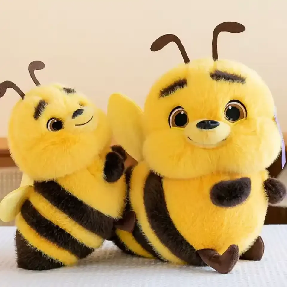 Buzz-worthy Cuddles Plushie (30 cm) - Image 2