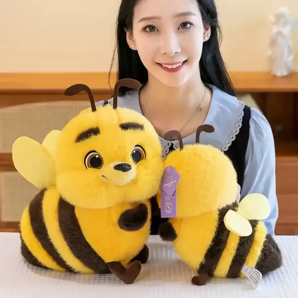 Buzz-worthy Cuddles Plushie (30 cm) - Image 4