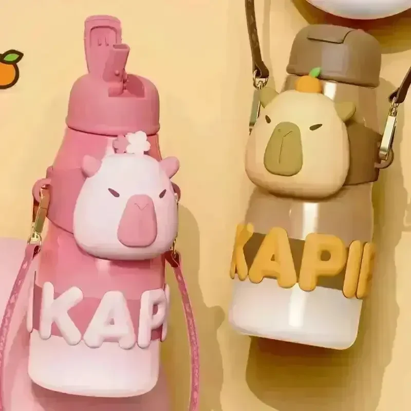 Capybara Squeezy Insulated Bottle (650 ml) - Image 2
