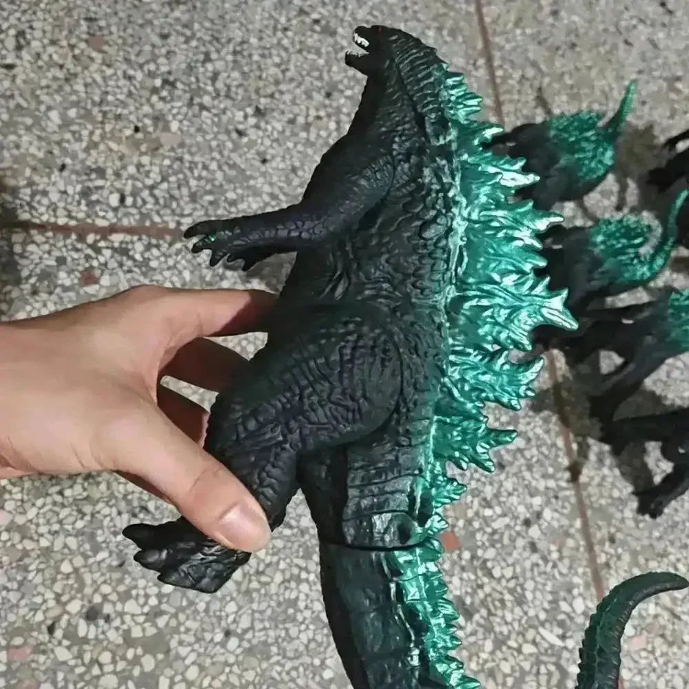 Charged Godzilla Action Figure (22 cm) - Image 2