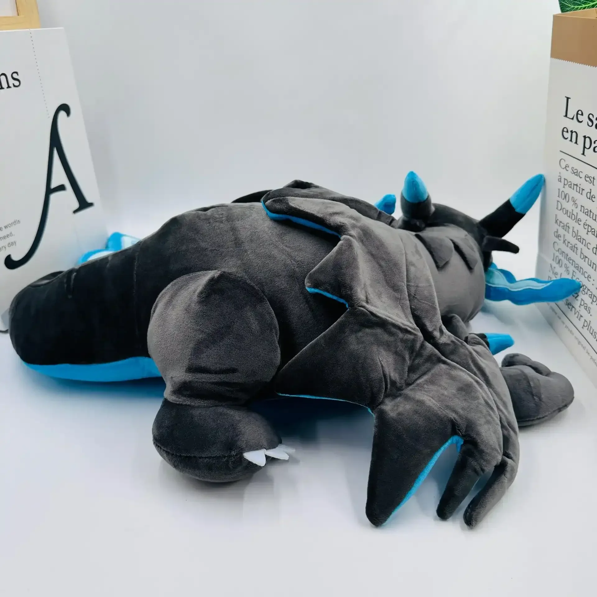Charizard Peaceful State Plush (50 cm) - Image 3