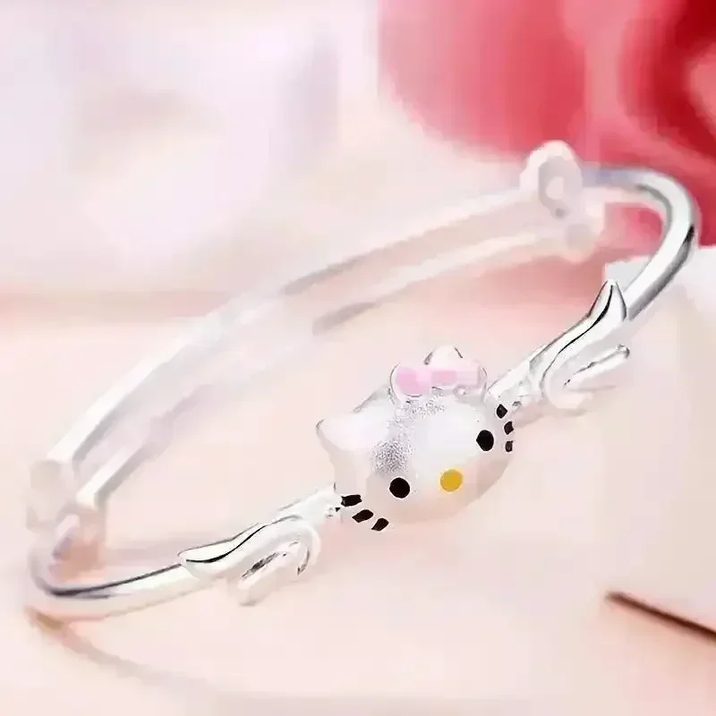 Charming Hello Kitty Bracelet - Image 4