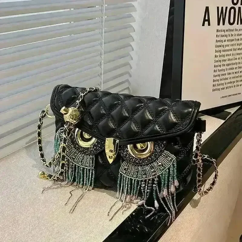 Chic Owl-Shaped Quilted Crossbody Bag - Image 8