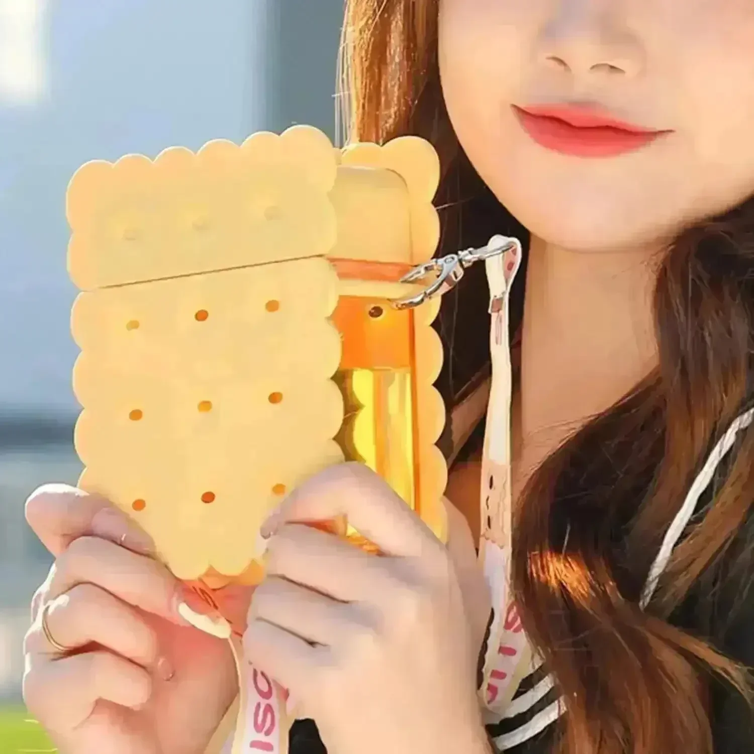 Cookie Shaped Bottle (380 ml) - Image 4