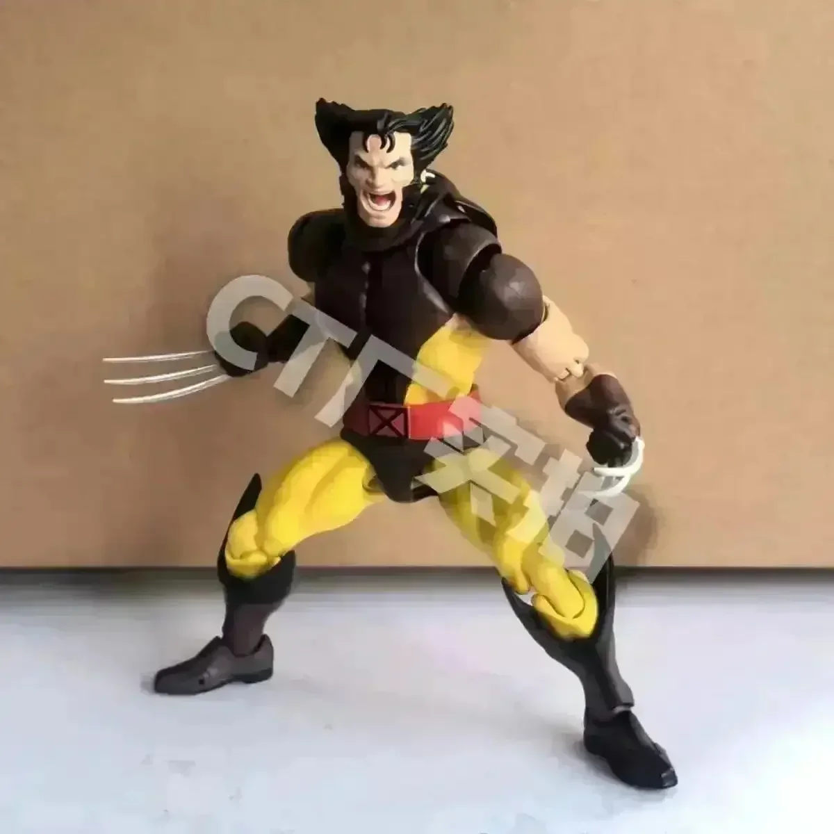 CT Toys Mafex 138 Wolverine Comic Action Figure (15 cm) - Image 4