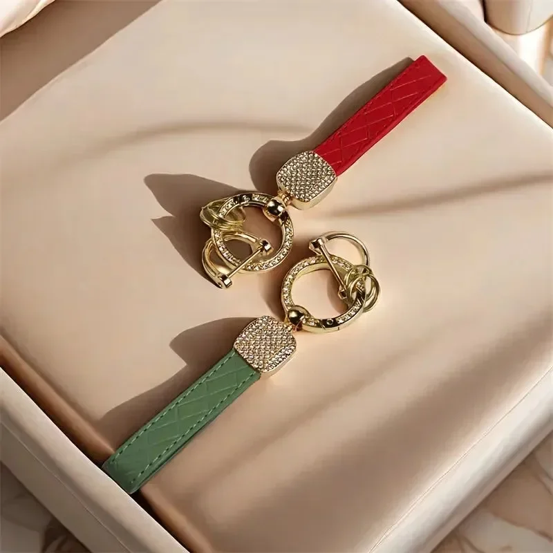 D Luxe Diamond Dazzle Keychain - Image 5