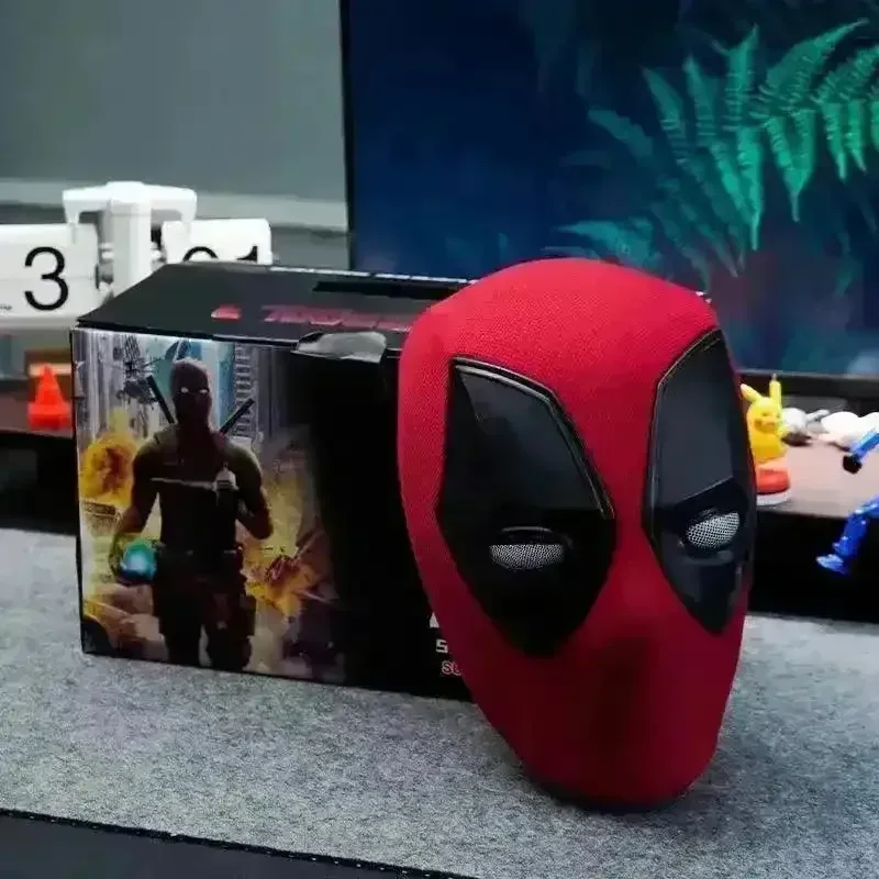 Deadpool Moving Eyes Cosplay Face Mask