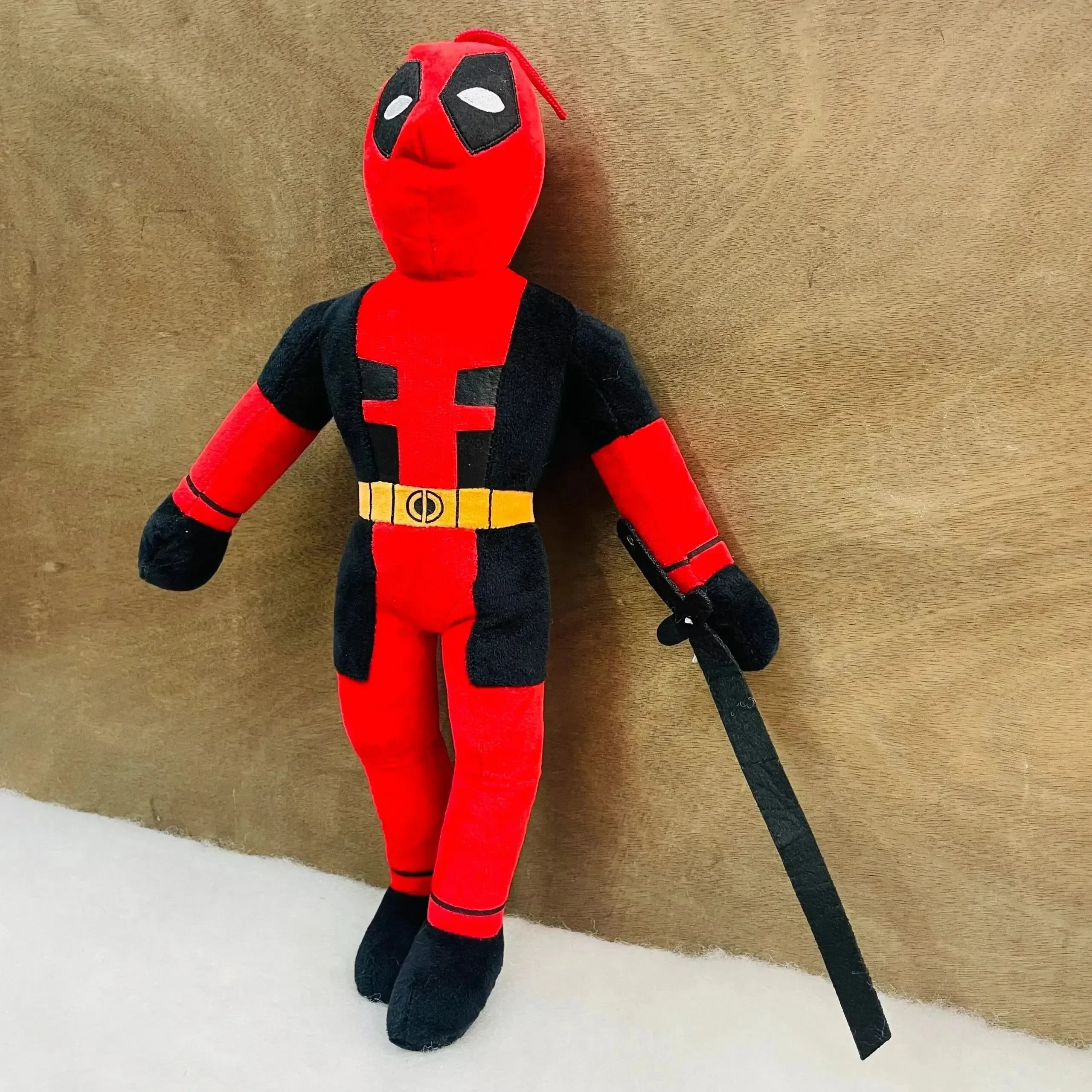Deadpool Maximum Cuddle Plush Toy (40 cm) - Image 2
