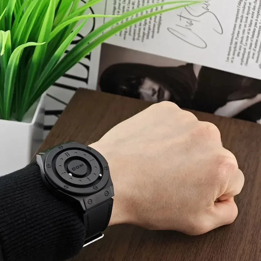 DOM Nebula Impact Magnetic Timepiece - Image 4