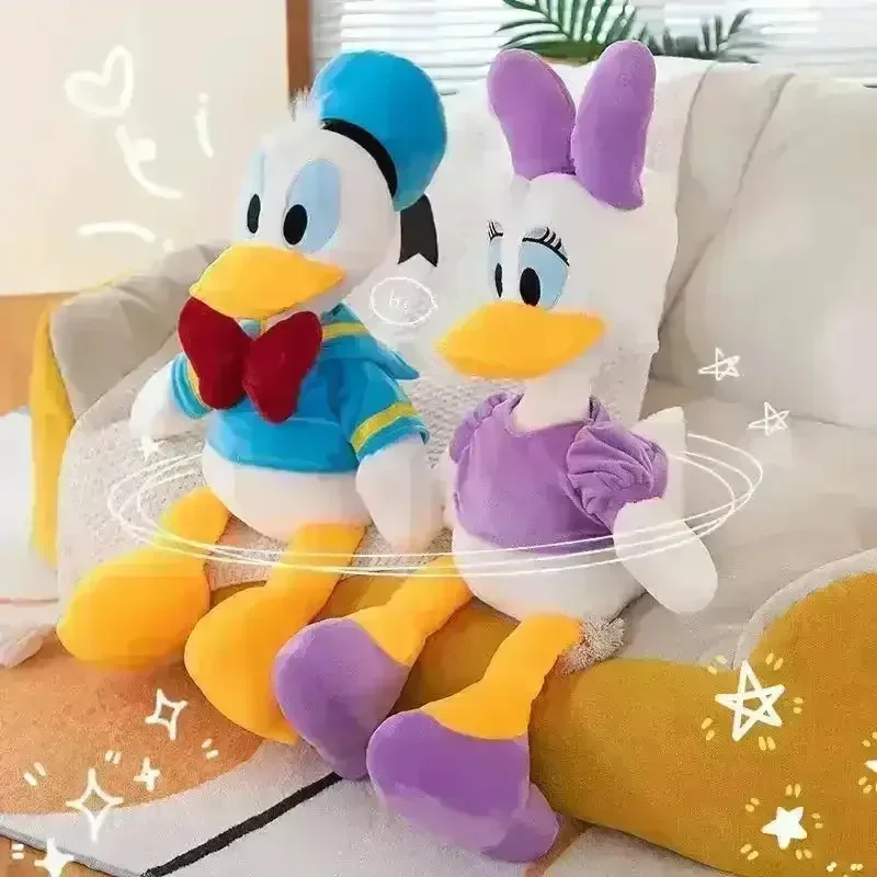 Donald and Daisy Duck Couple Plushie - Image 3