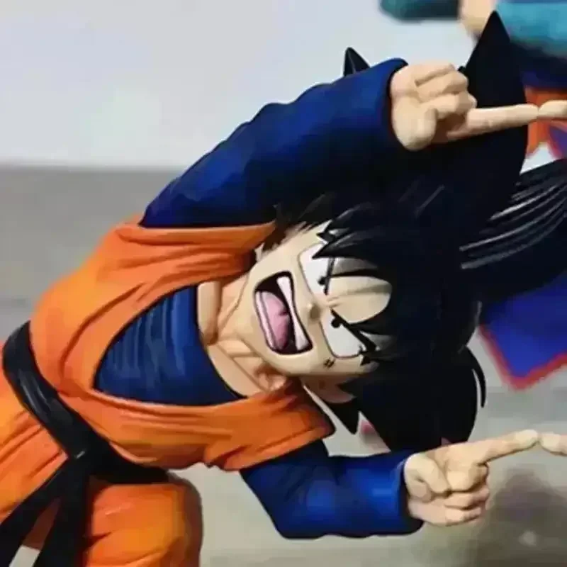 Dragon Ball Z Gotenks Action Figurine (10 cm) - Image 5