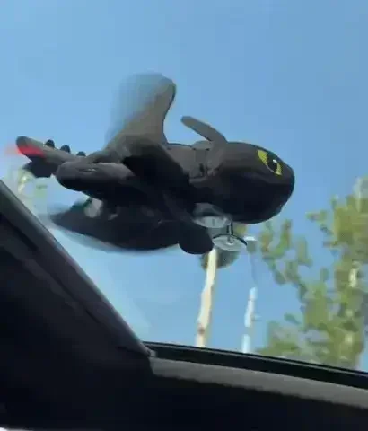 Dragon Glide Toothless Night Fury Plushie - Image 2