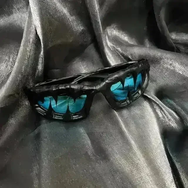 Drip Glue Venom Sunglasses - Image 9