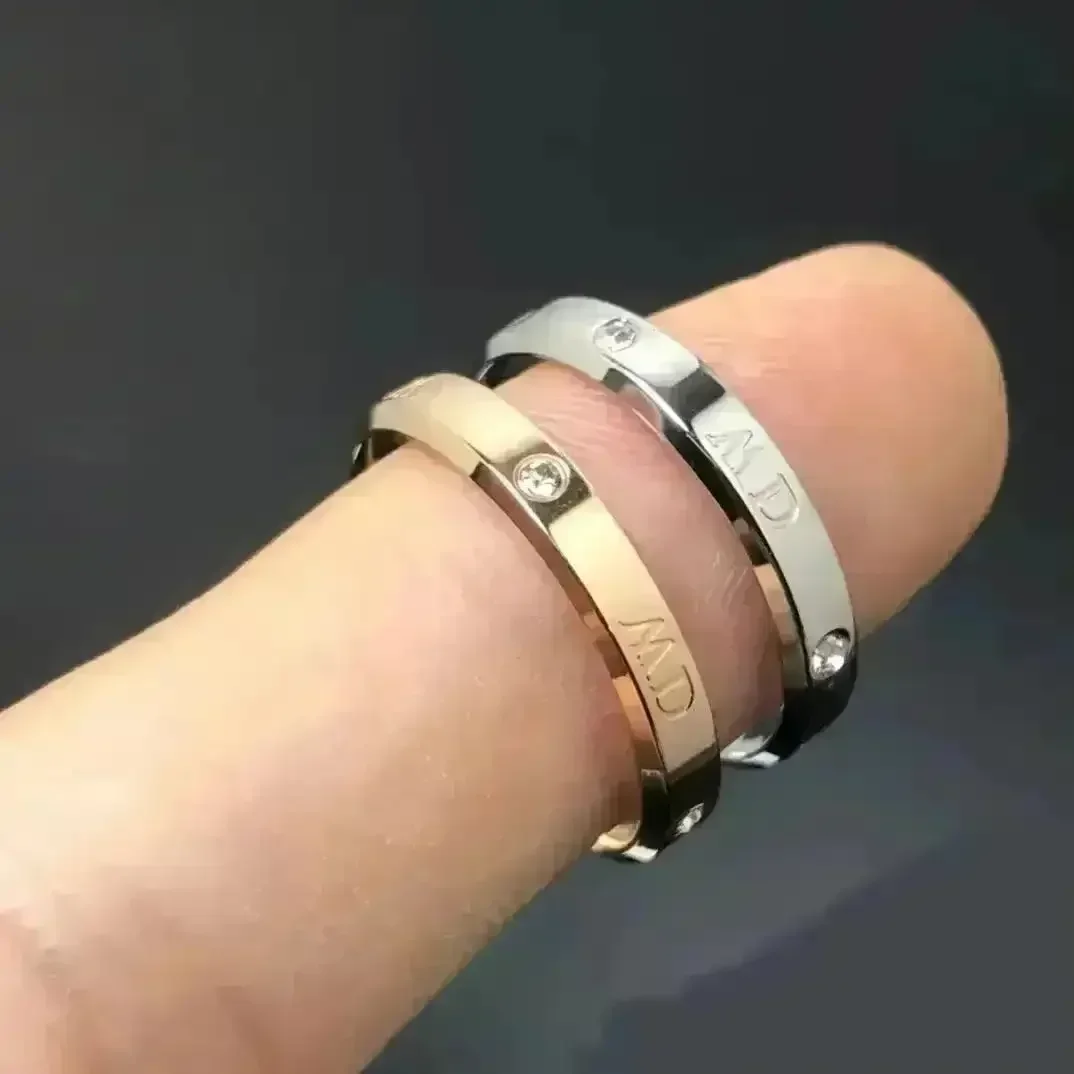 DW Chic Minimal Ring
