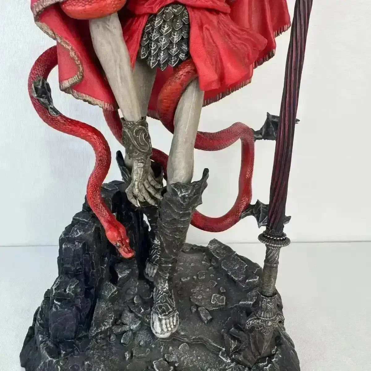 Elden Ring Messmer the Impaler Figure (30 cm) - Image 7