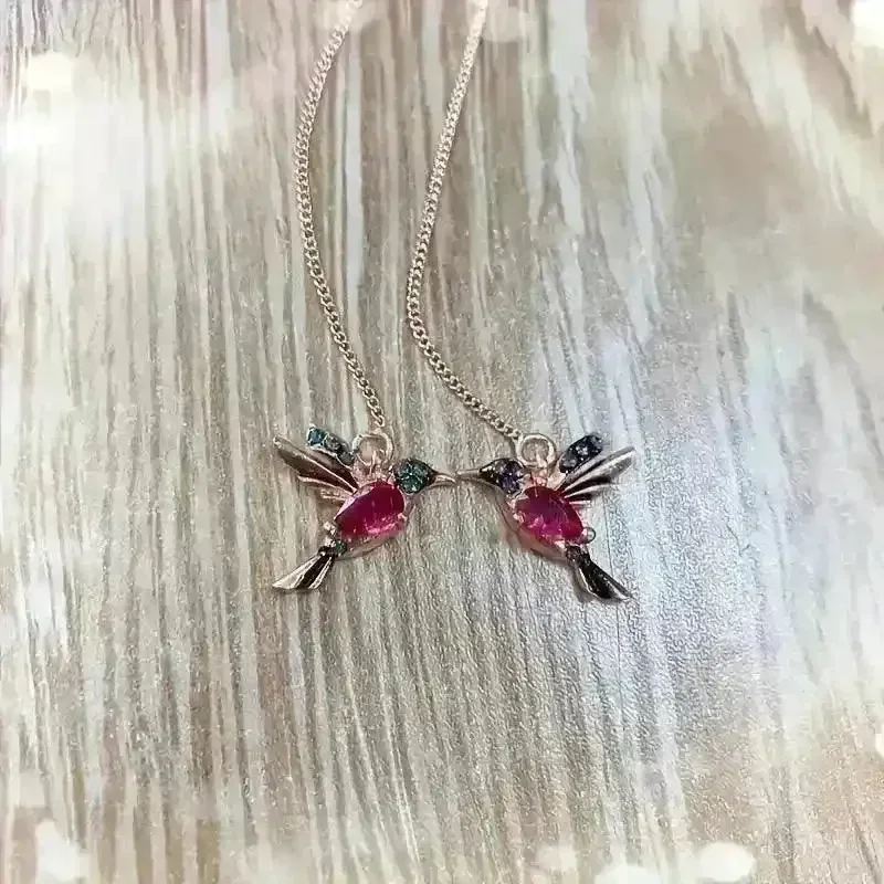 Exquisite Hummingbird Design Dangle Earrings - Image 3