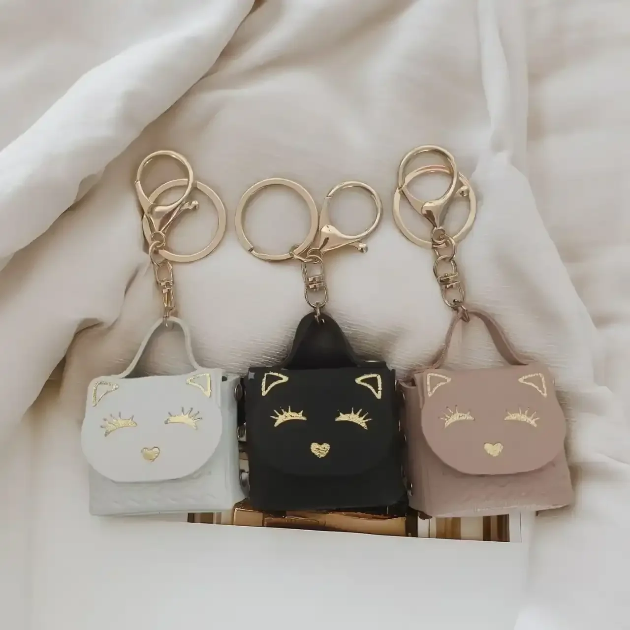 Feline Finesse Cat Purse Keychain - Image 3