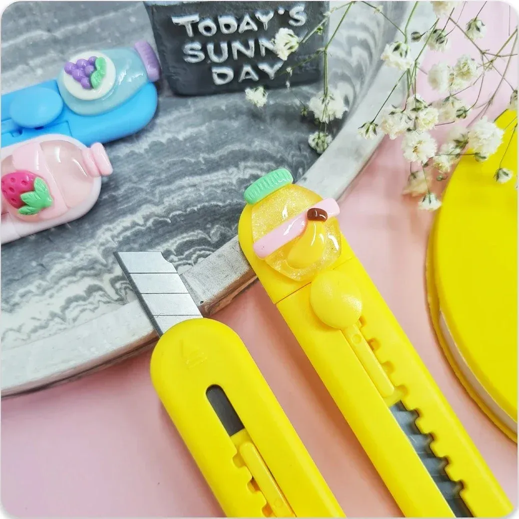 Fruit Themed Retractable Craft Cutter - Image 5