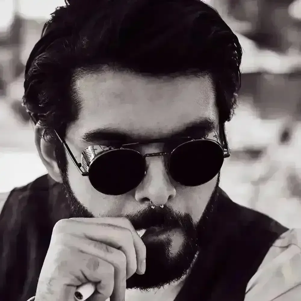 Good Omens Devil Crowley Sunglasses - Image 3