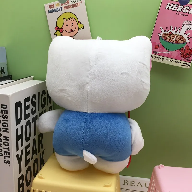 Hello Kitty 50th Anniversary Heart Plushie (25 cm) - Image 5