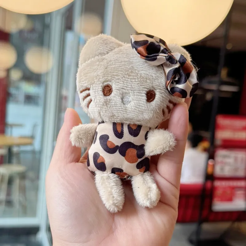 Hello Kitty Chic Leopard Keychain - Image 5