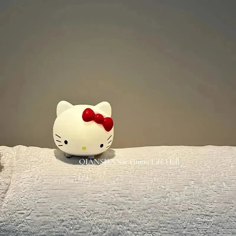Hello Kitty Mini Silicon Lamp - Image 3