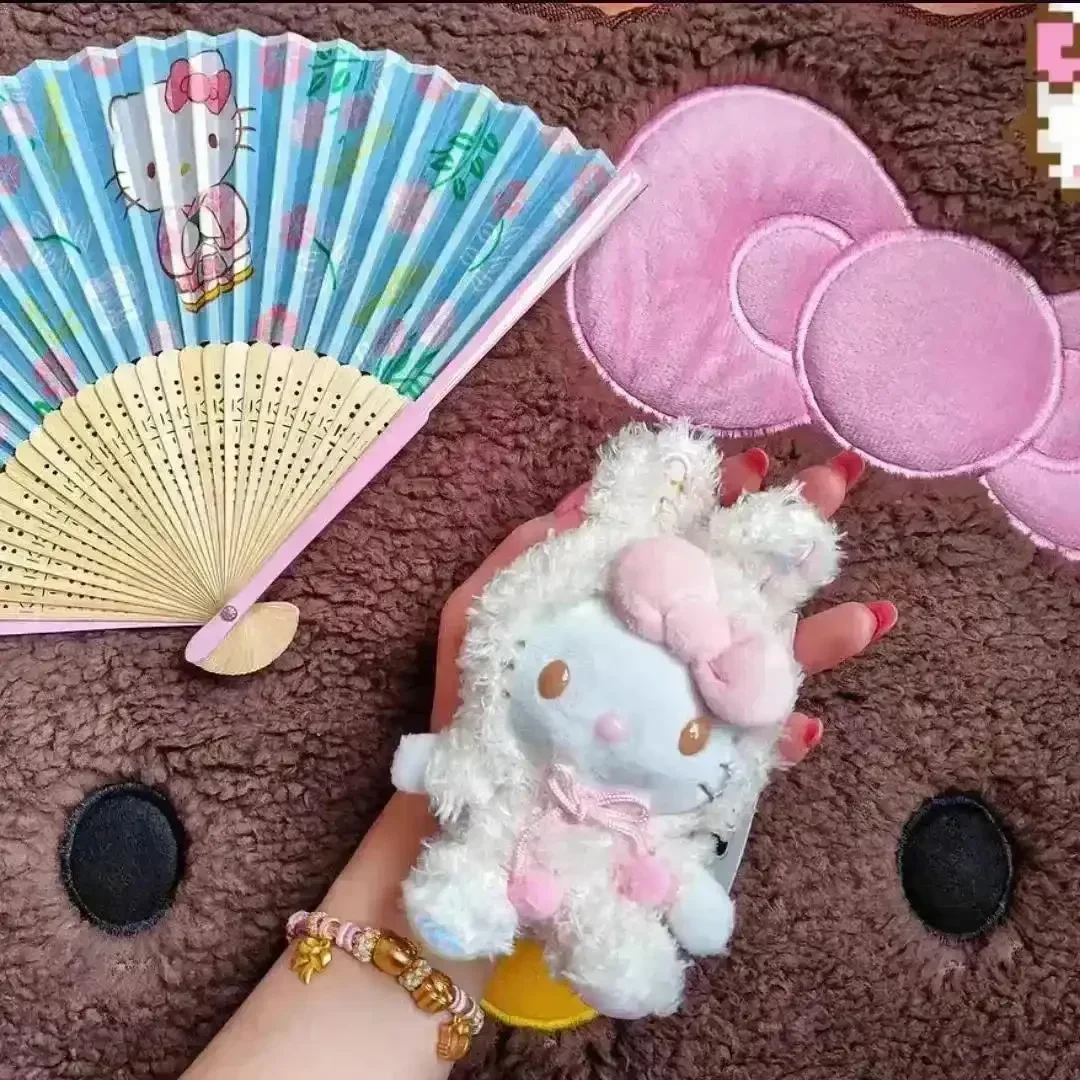 Hello Kitty Trending Furry Keychain - Image 3