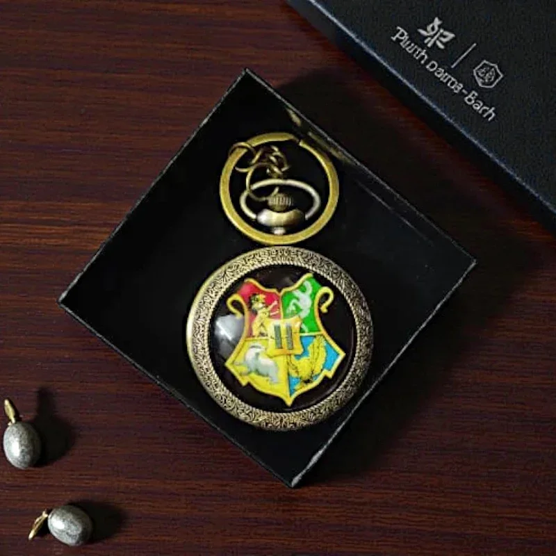 Hogwarts Eternal Legacy Pocket Watch - Image 2