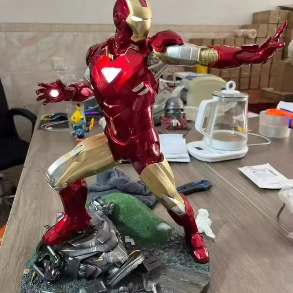Iron Man MK6 LED Collector's Statue (50 cm) - Image 6