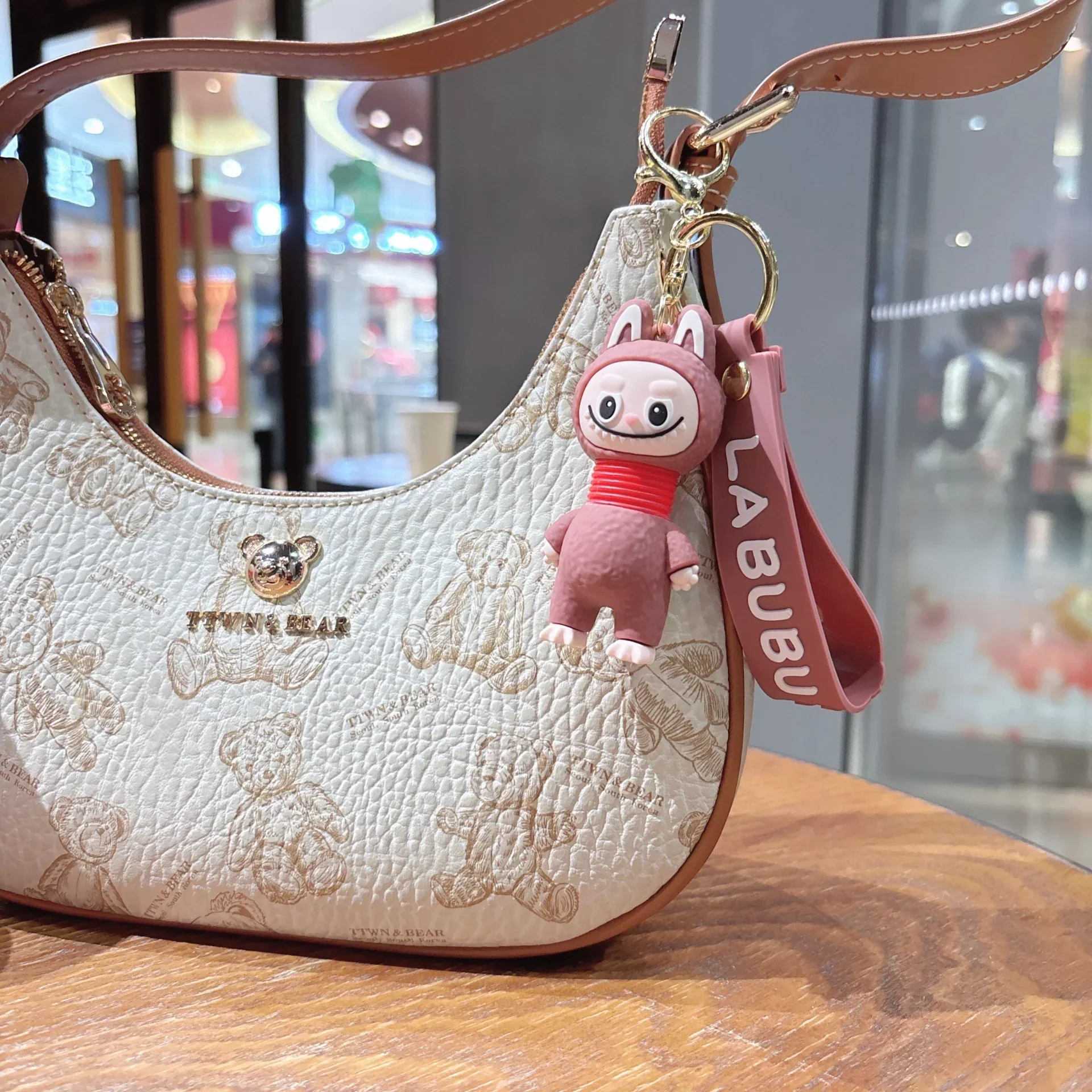 Labuboo Wiggle Neck Stretch Keychain - Image 12