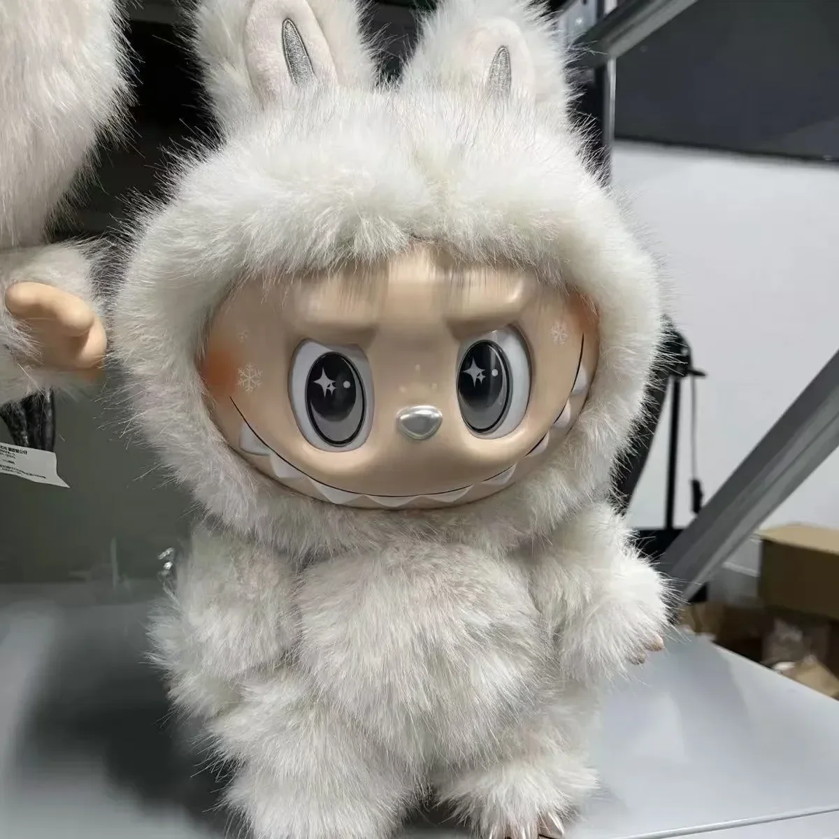 Labubu Archangel Zimomo Giant Doll - Image 5