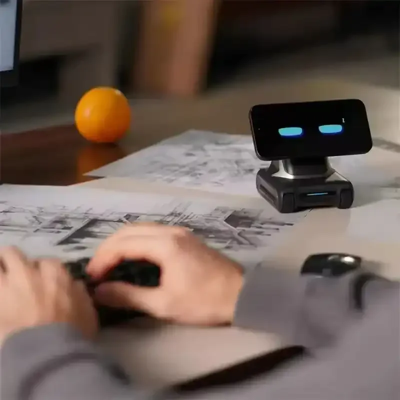 LOOI Cyber Companion AI Desktop Robot - Image 3