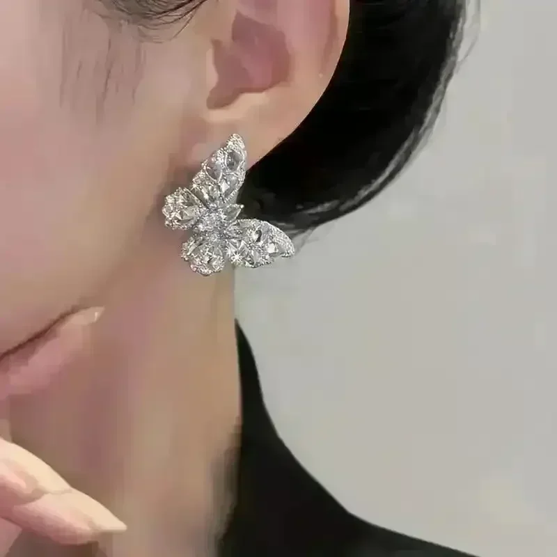 Luxurious Butterfly Shaped Stud Earrings - Image 2
