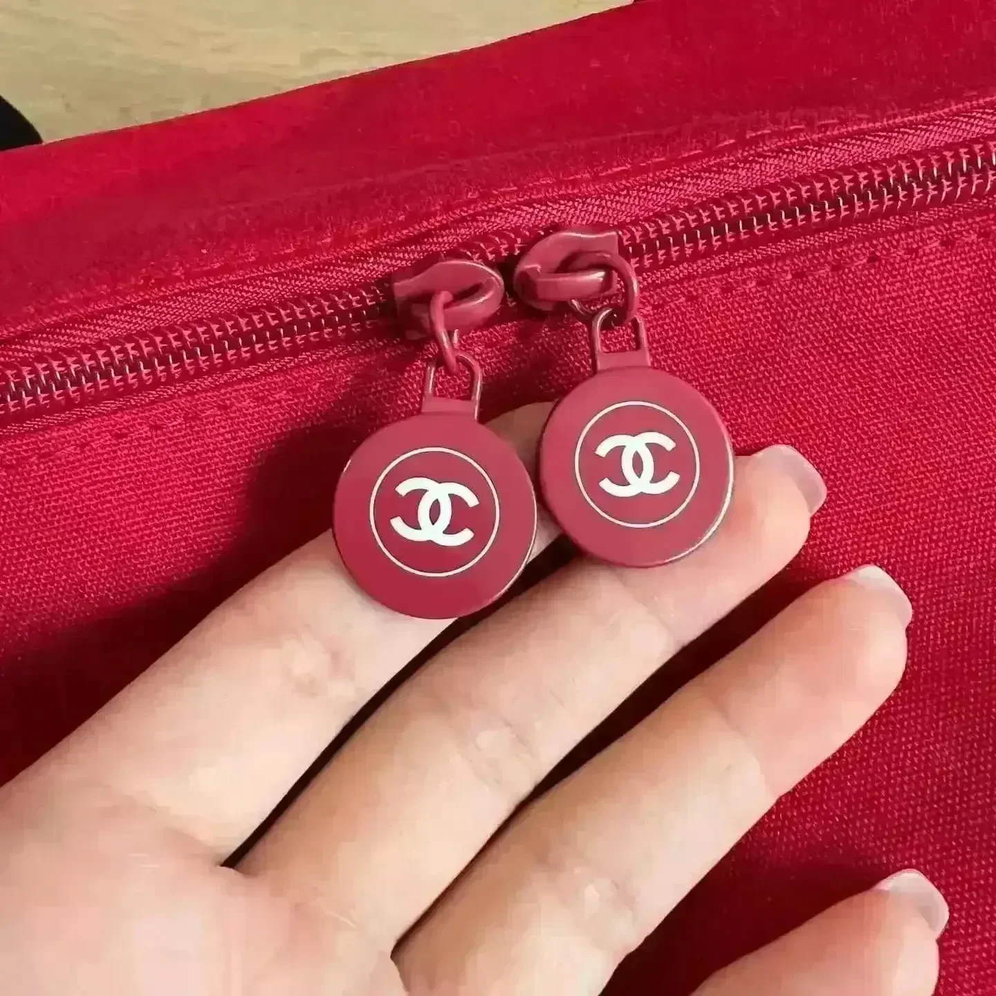 Luxury Camellia No.1 Duffle Bag - Image 6