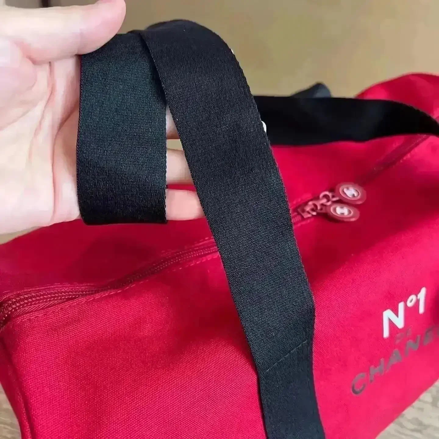 Luxury Camellia No.1 Duffle Bag - Image 7