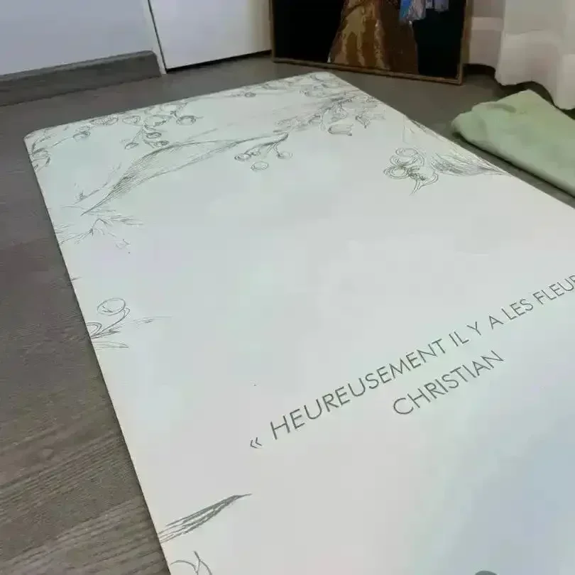 Luxury Designer Elegant Yoga Mat - Image 7