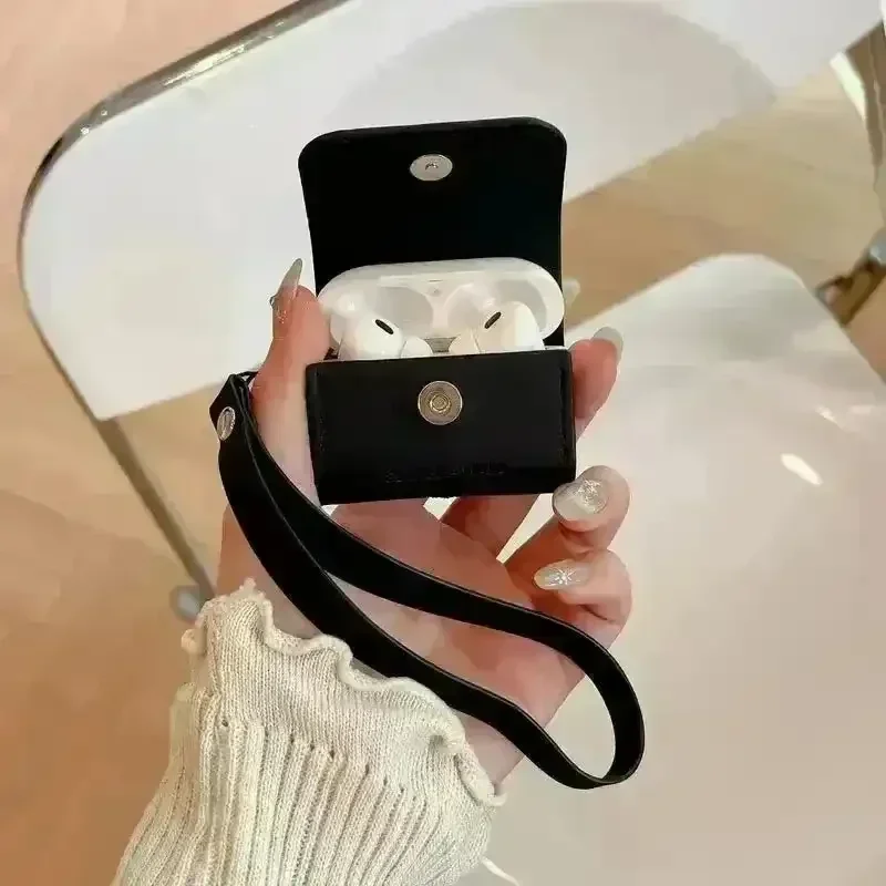 Luxury Spider-Man AirPods Case - Image 9