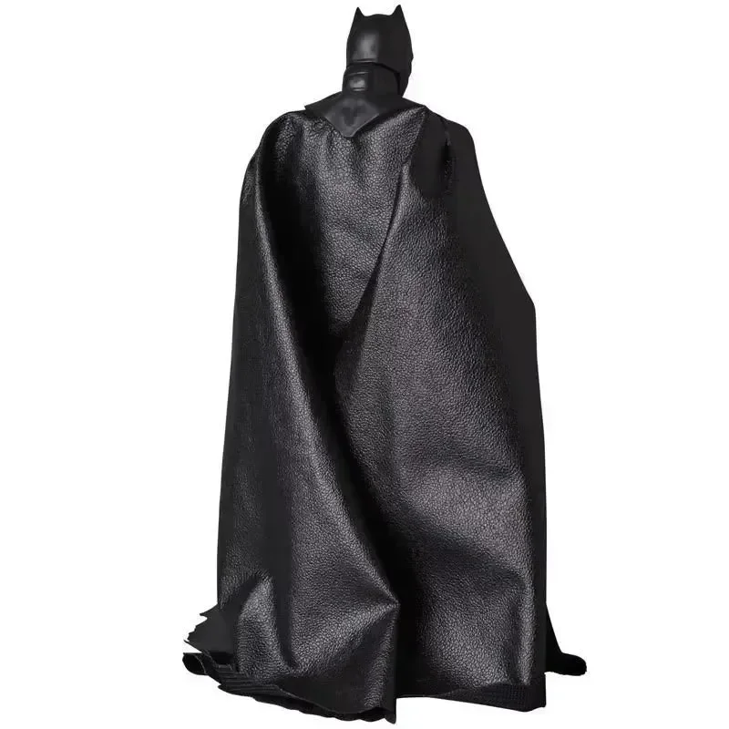 MAFEX No.056 Justice League Batman Action Figure - Image 3