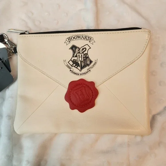 Hogwarts Acceptance Letter Pouch - Image 5