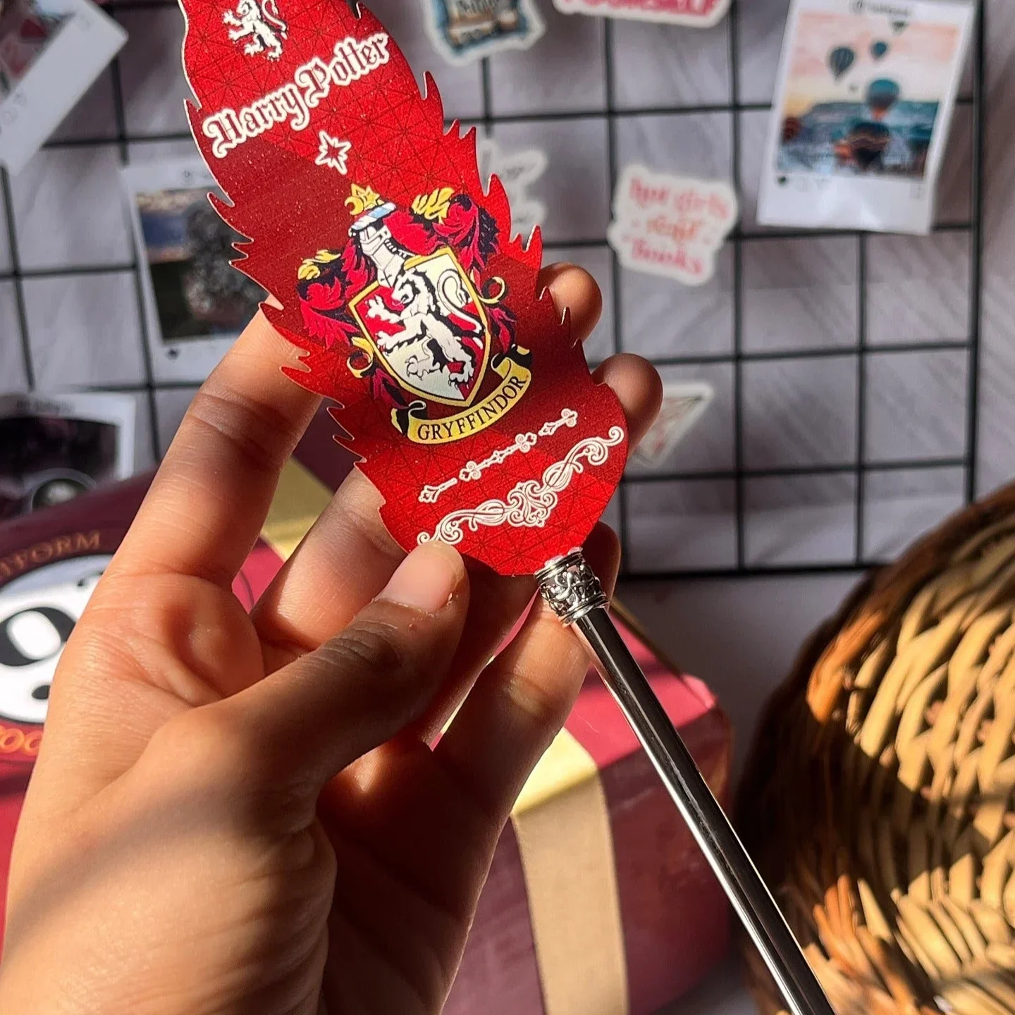 Magical School Premium Feather Pen - Image 11