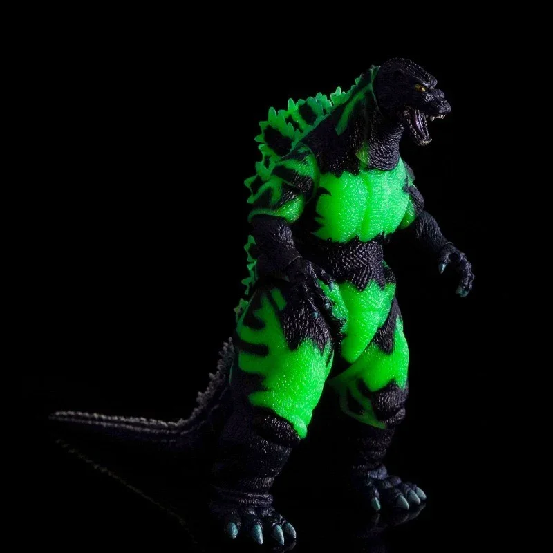 NECA Reactor Godzilla Figure (17 cm) - Image 7
